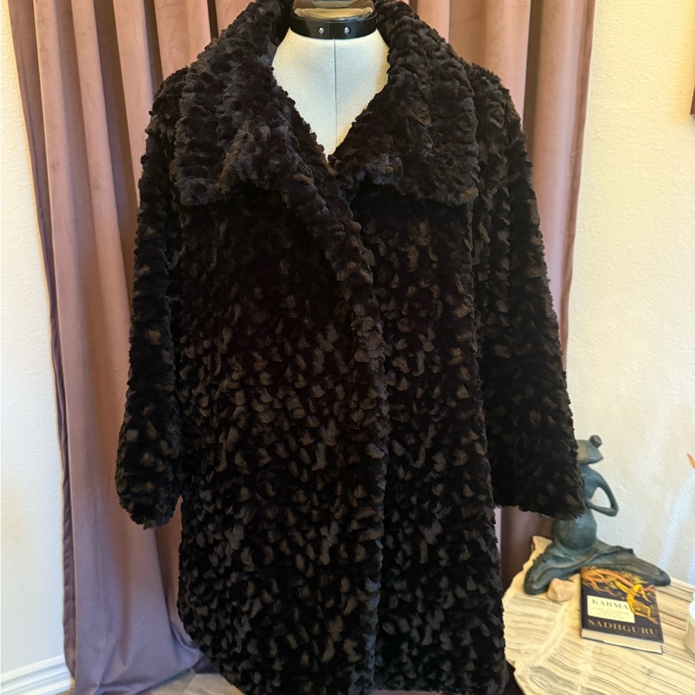 Luxurious Black Faux Fur Coat